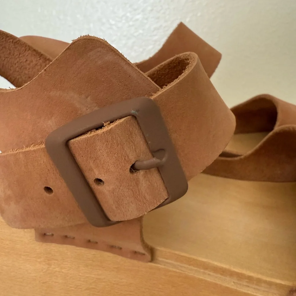 BRYR Light Terracotta Leather Platform Clog - Picture 7 of 9